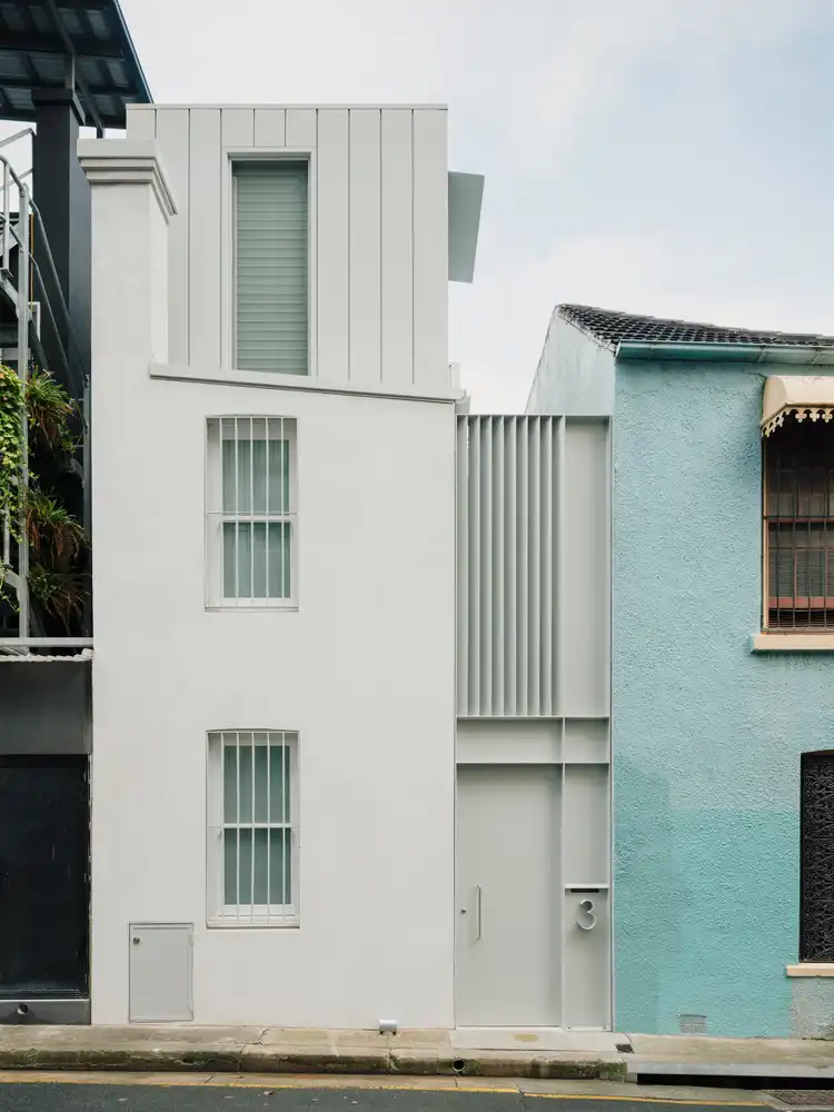 Back to Front House by Ian Moore Architects