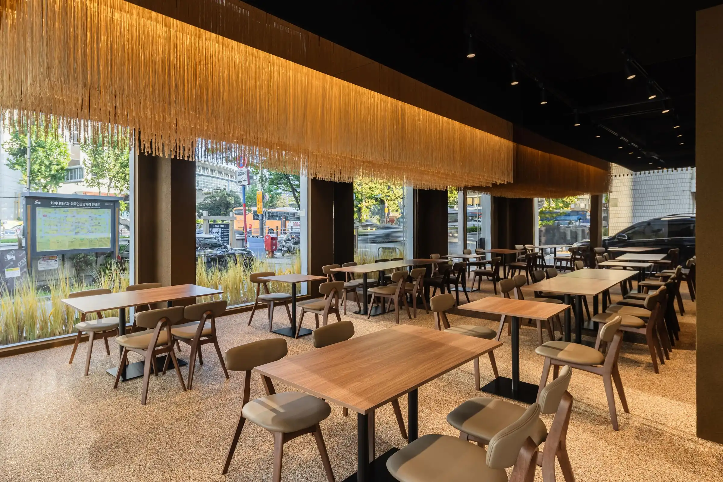 MILHAEDAM by SPACE DOT