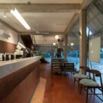 HỚP Cafe by HÔM ARCHITECTS