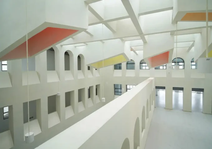 Guizhou Media Vocational and Technical School Library & Information Center by West-line studio