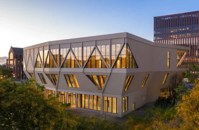 David Rubenstein Treehouse - Harvard University by Studio Gang