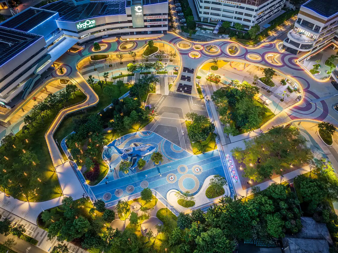 KING ONE Community Center by E+UV