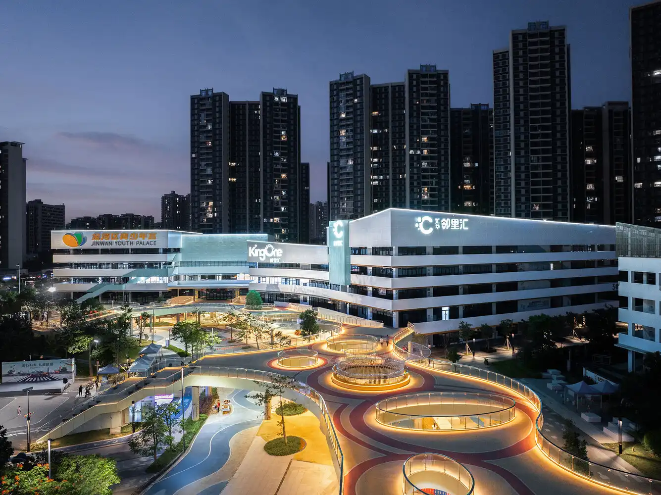 KING ONE Community Center by E+UV