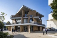 Shonan Institute of Technology High School Library by kousou & Fukei Co.