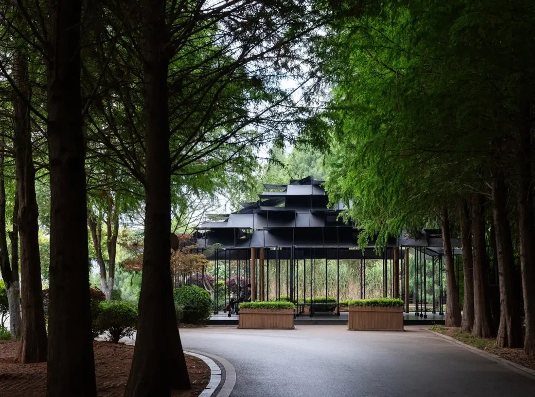 Laoyuting Pavilion by Atelier Deshaus