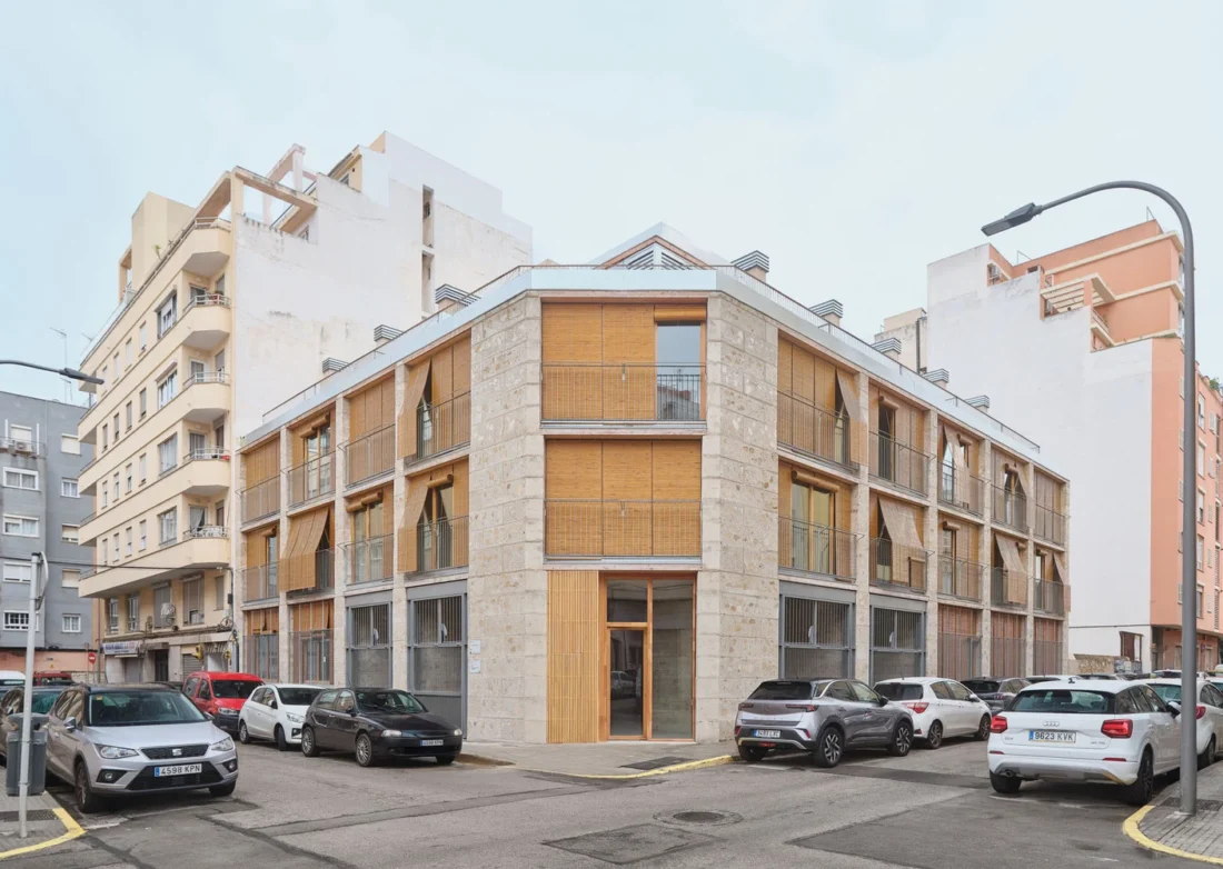 Social Housing Units 2104 by HARQUITECTES
