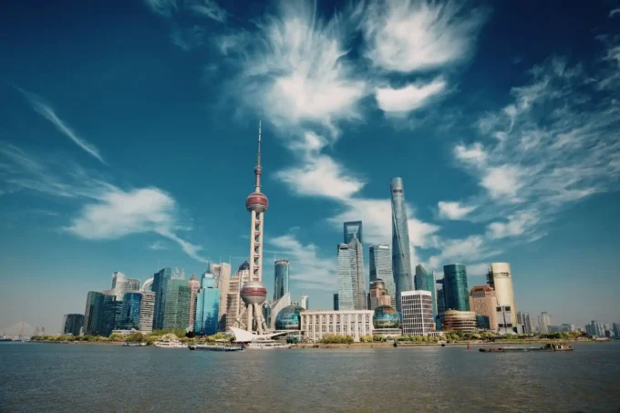 Shanghai Tower: Twisting Sustainable Supertall Design