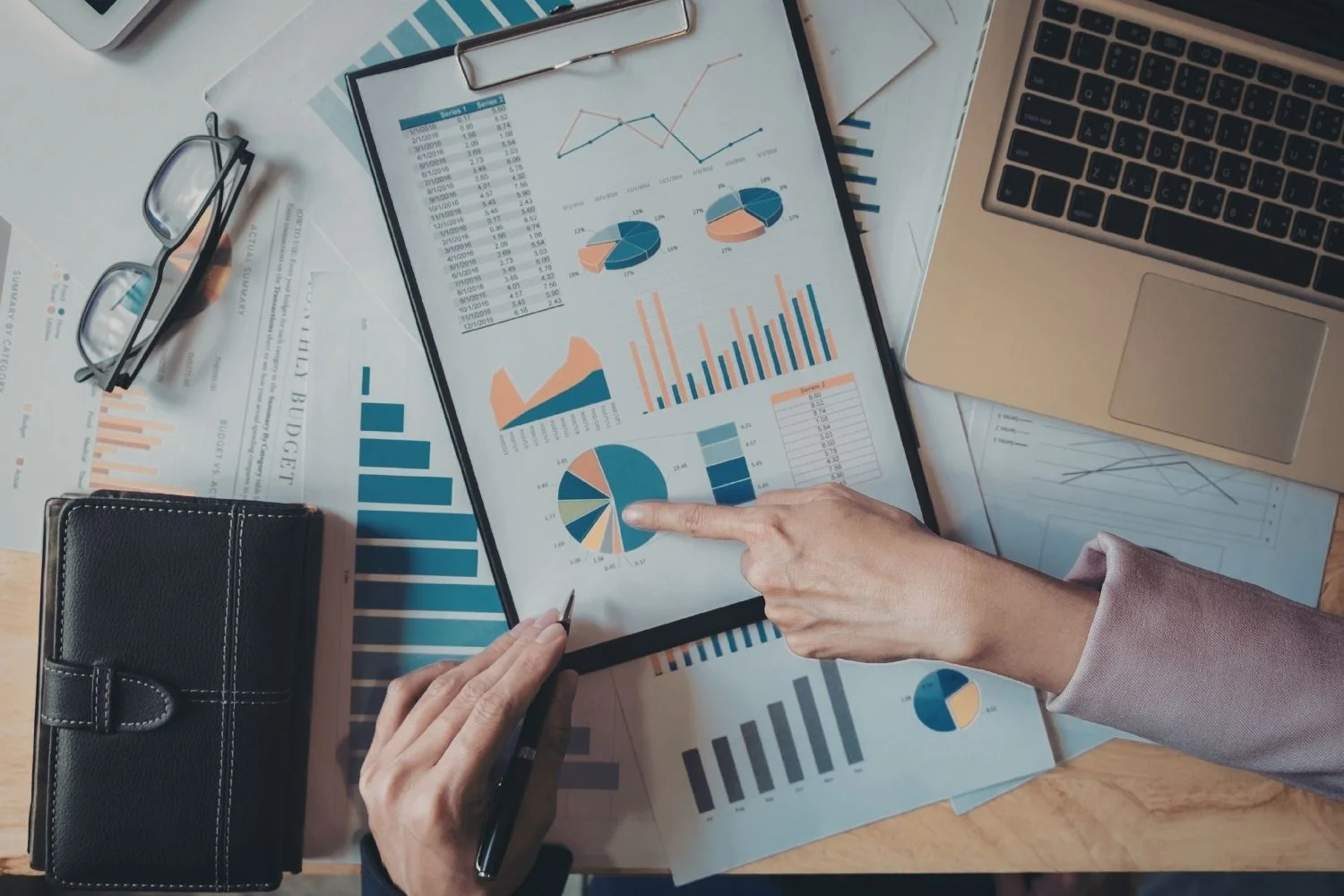 How to Write a Killer Architectural CV and Cover Letter