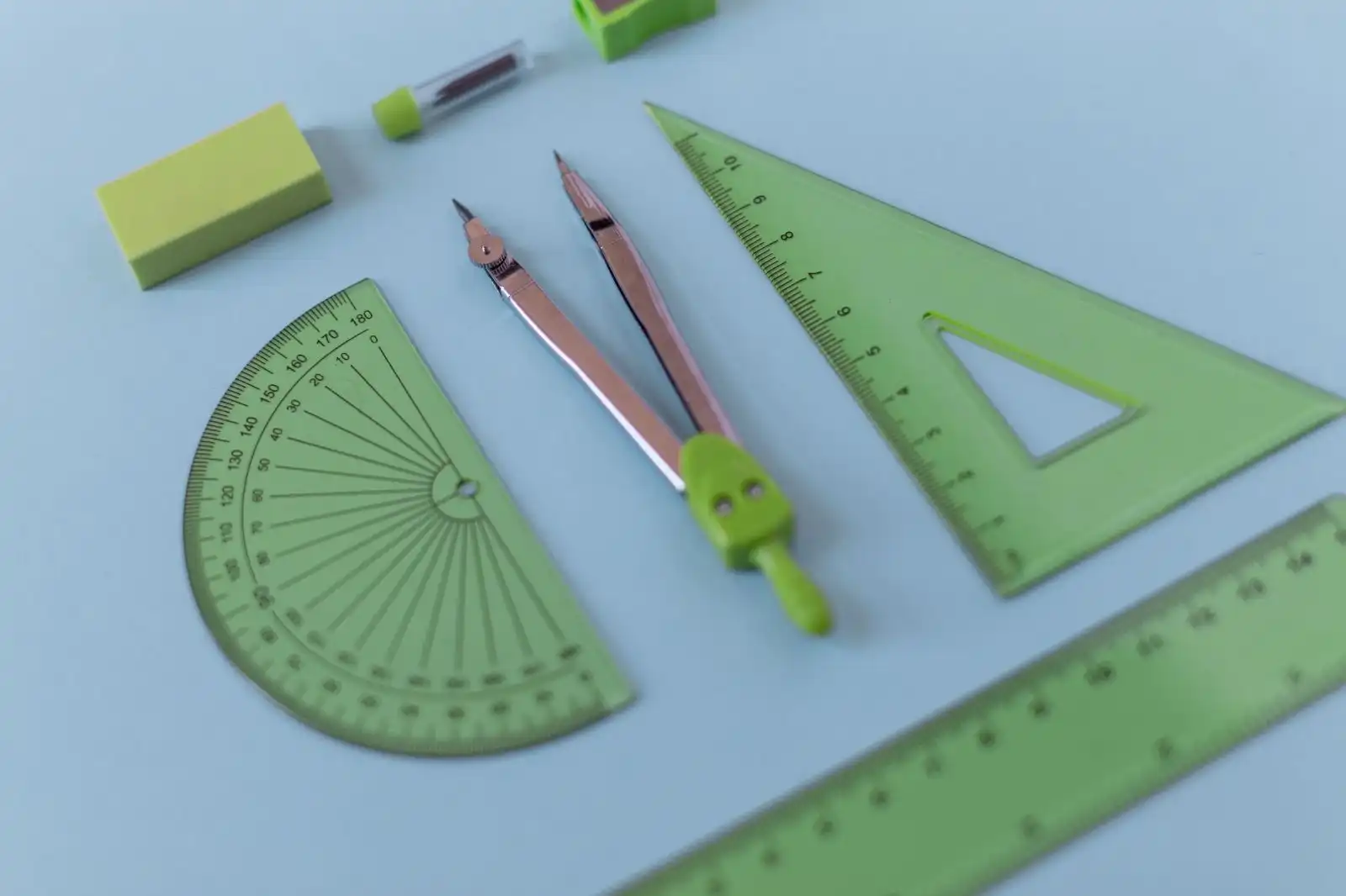 10 Physical Tools Every Architecture Student Should Own
