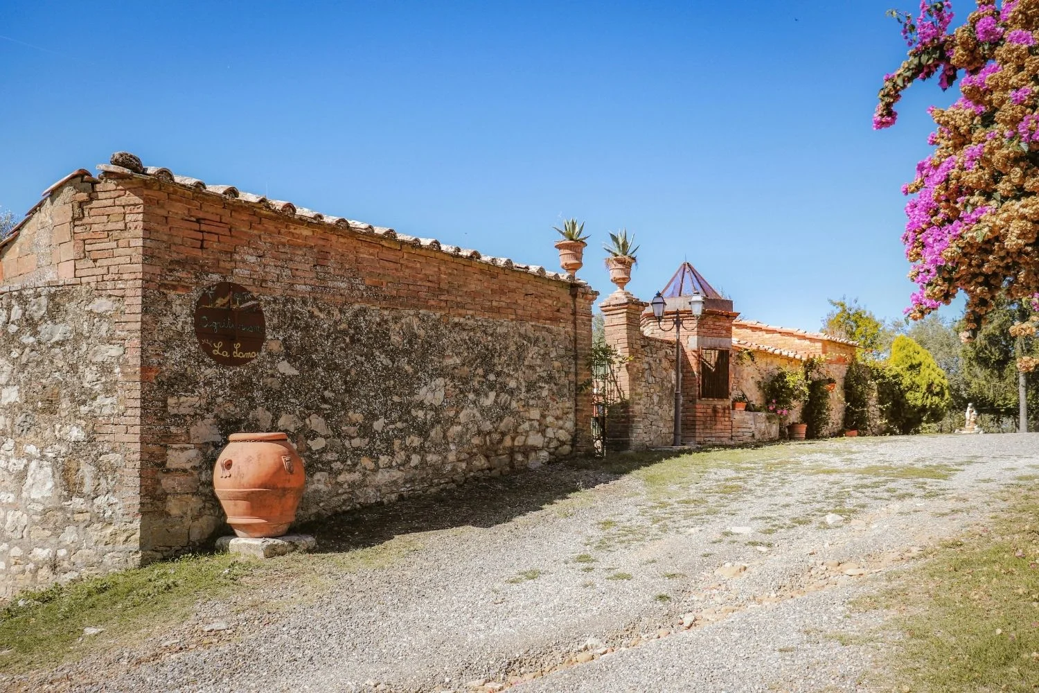 Best Farmhouse in Tuscany: Affordable Stays and Renovation Picks