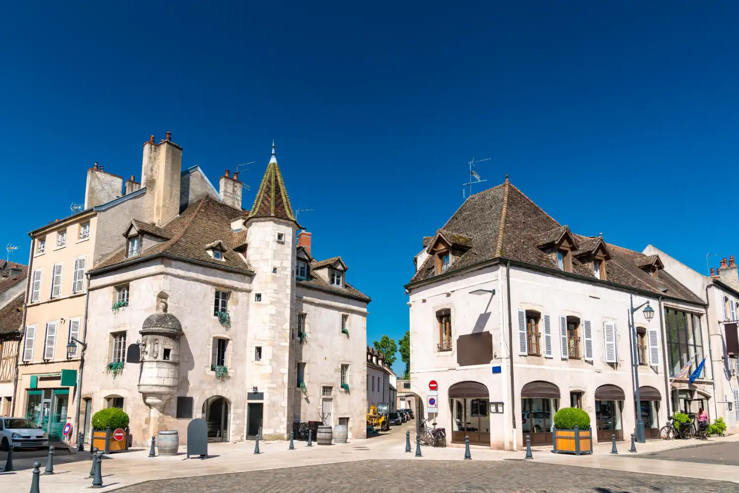 How to Buy a Budget Castle in France Without Going Broke