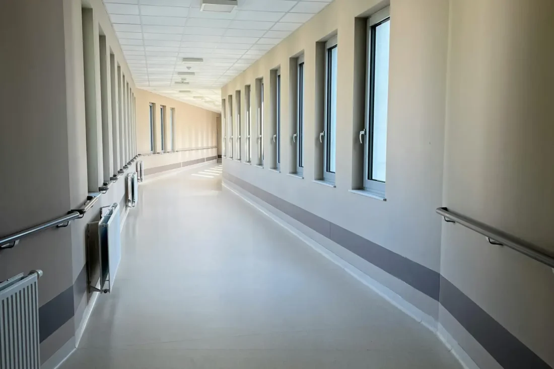 Minimum Corridor Width: Building Code Standards for Hallways