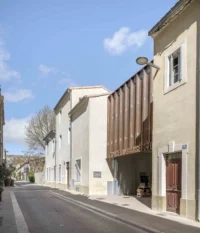 Espace Ambroise Croizat by TAUTEM Architecture along its Montpellier street