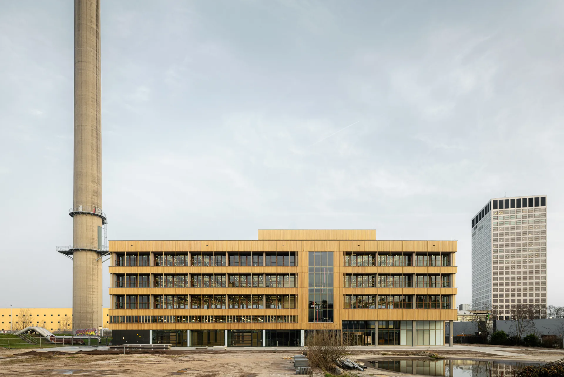 Ferro Offices by GROUP A beside the harbour chimney in Rotterdam's M4H district