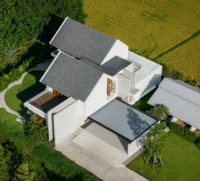 PIN'N PAN House by ForX Design Studio seen from above with its roofs